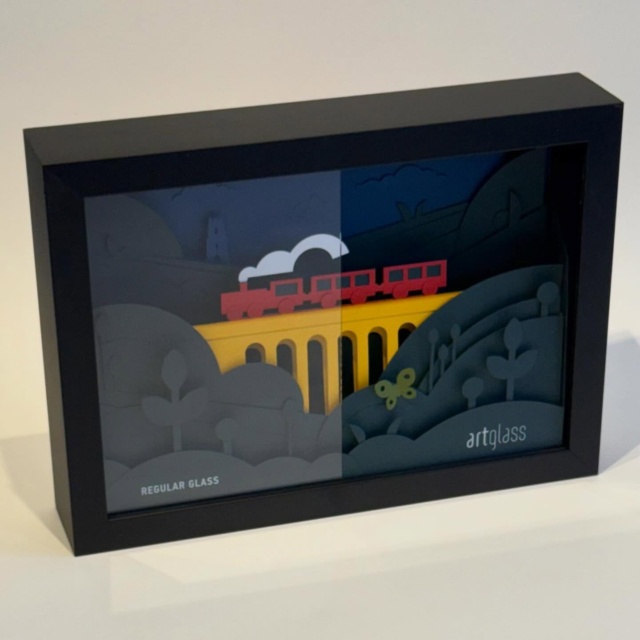 Modern technology does not just happen in computers, the way modern glass is produced helps reduce the reflection and adds different levels of ultraviolet protection to your picture.
#artglass_by_groglass