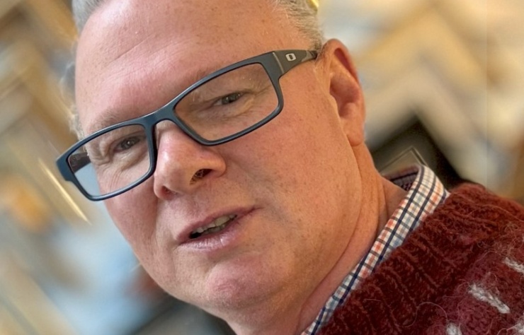 Tweed-Art-Staff-Toby