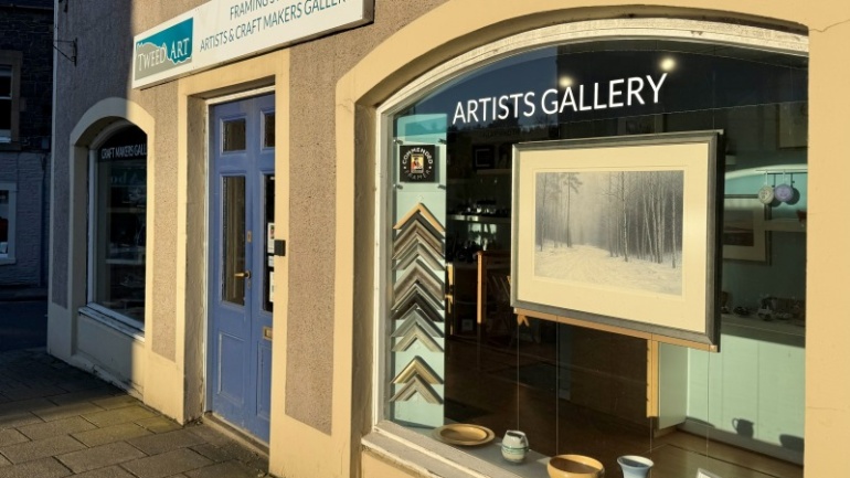 Tweed Art Front Window Ken Ferguson Woodpecker